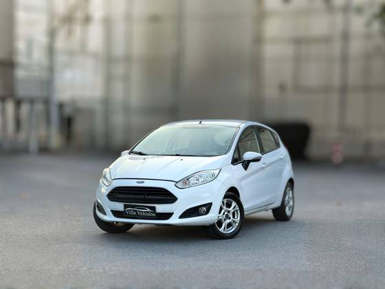 FORD FIESTA 1.6 SE HATCH 16V FLEX 4P POWERSHIFT FORD FIESTA 1.6 SE HATCH 16V FLEX 4P POWERSHIFT